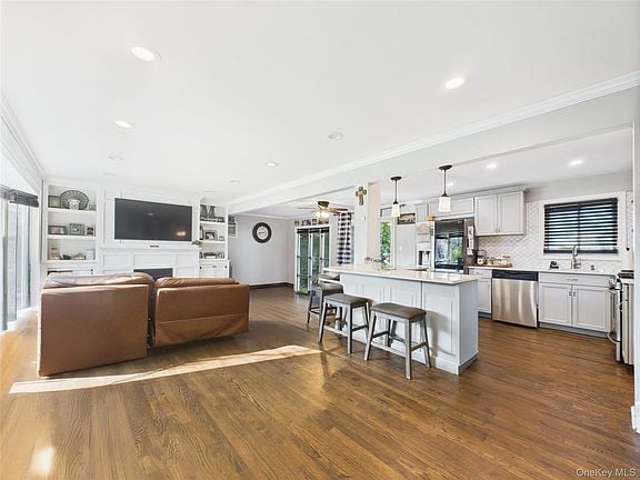 554 South 8th Street