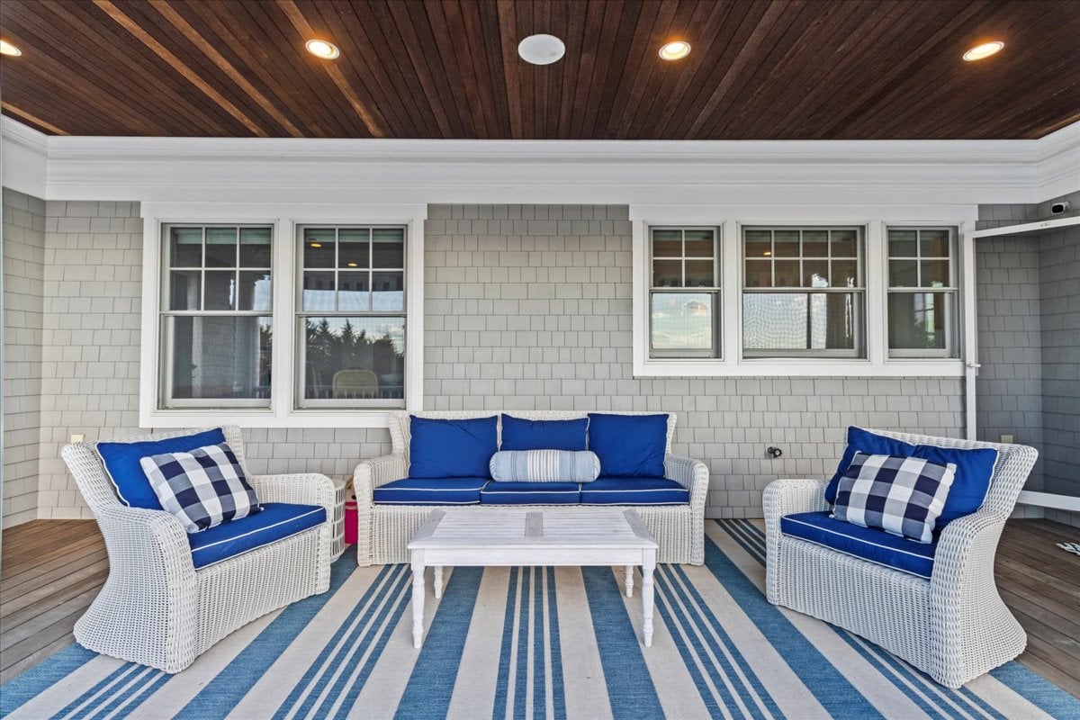 1200 Bay Avenue, Mantoloking