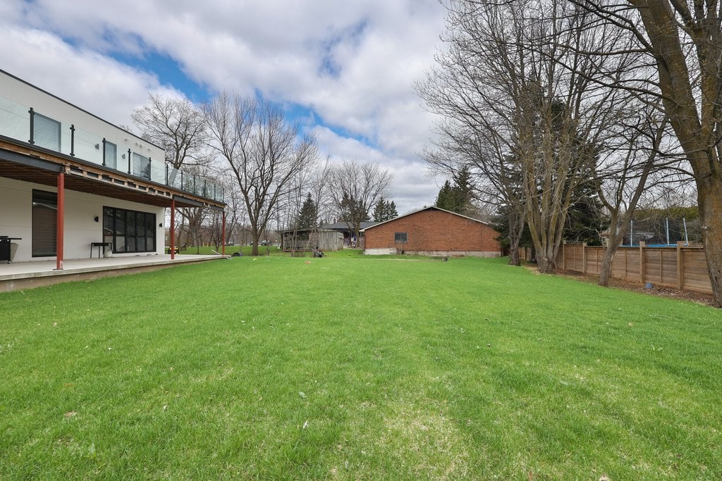 4511 Guelph Line