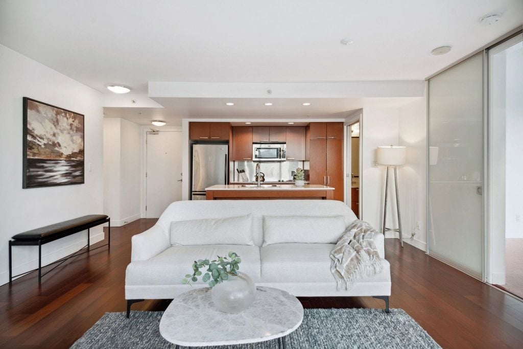 1255 Seymour St, #1502