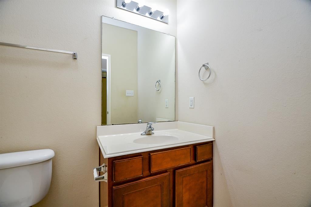 21622 Crest Peak Wy