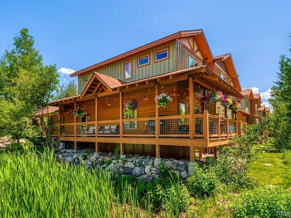 3005 Aspen Leaf Way, #201