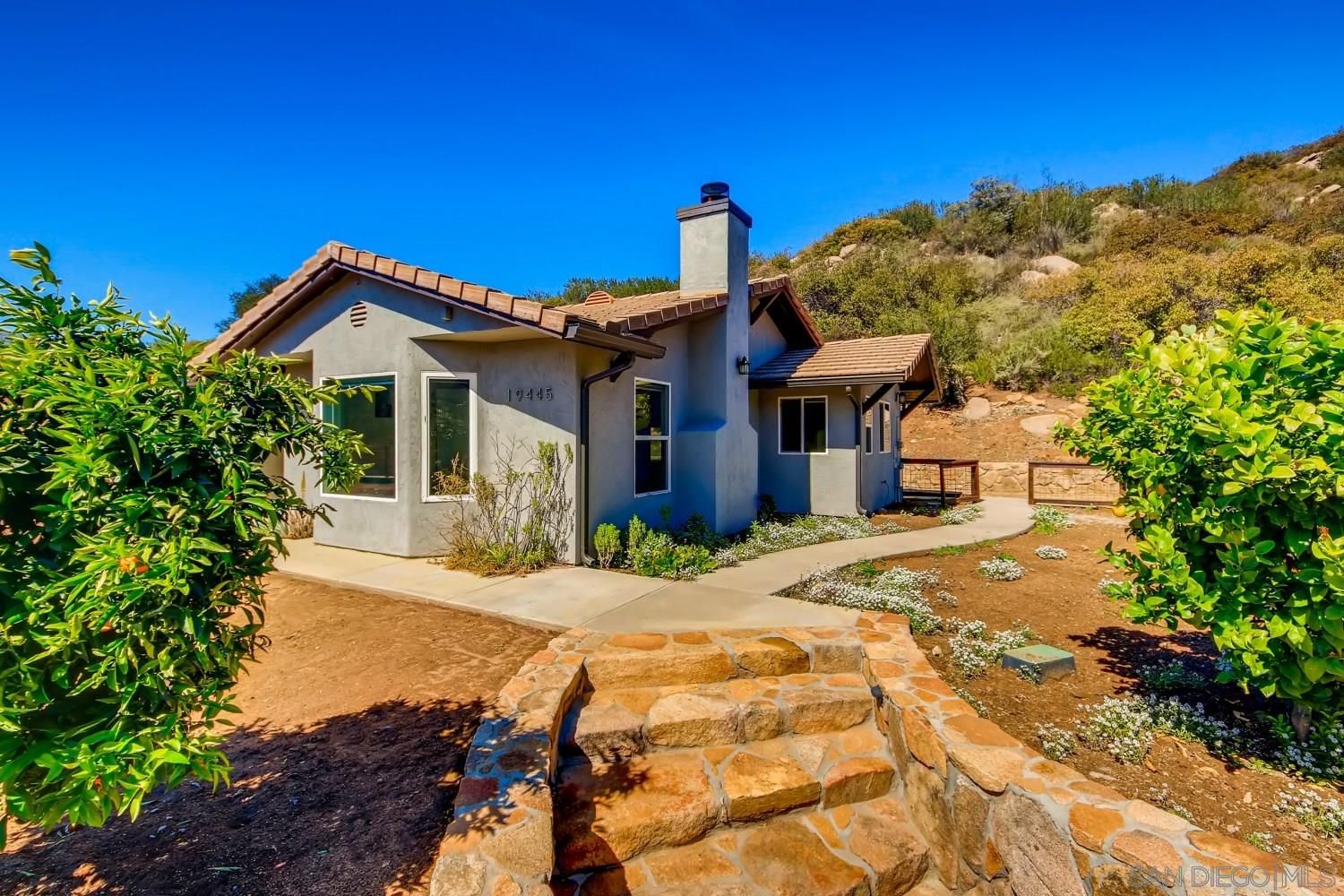 19445 Laurel Ln