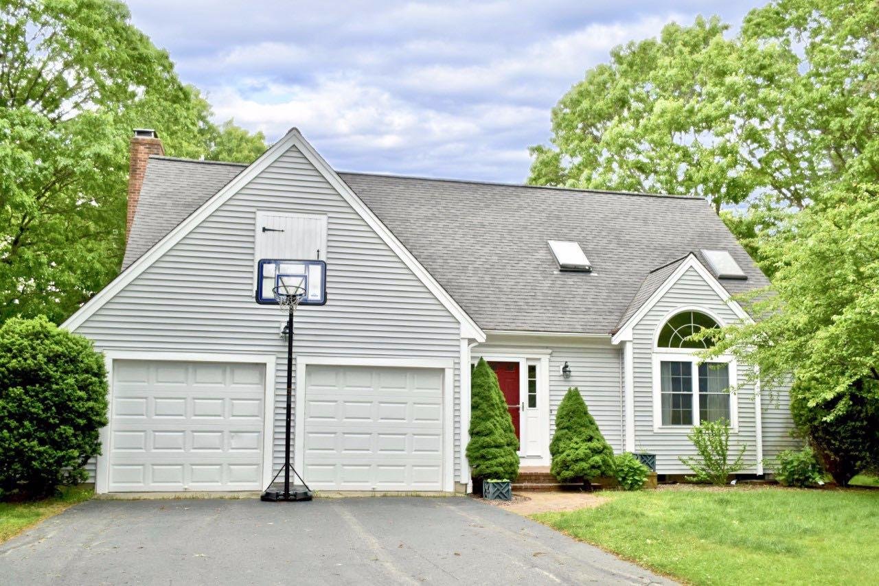 12 Sarah Lawrence Rd