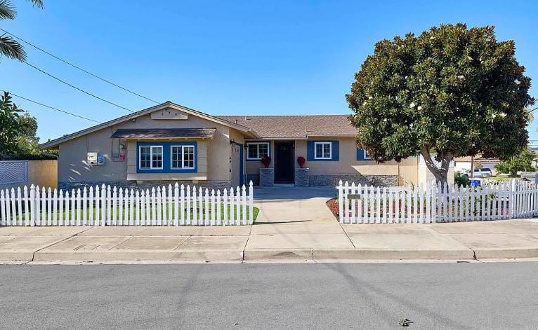 5631 Mount Acara Dr, San Diego, CA 92111