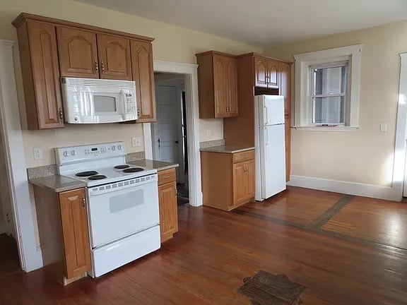 25-27 Florence Ave
