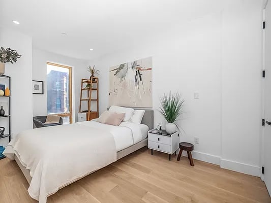 197 Pulaski Street Unit: 3A