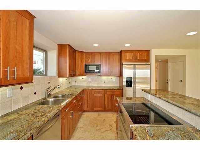 2743 Ocean Front Walk #1