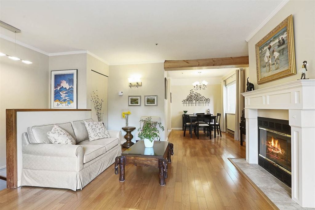 53 W 15th Ave