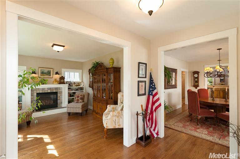 Sold in Fabulous 40's! 1366 47th St. - Represented Buyer