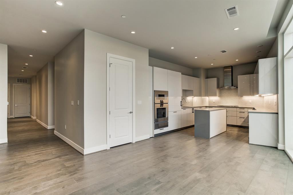 4521 San Felipe St #1001