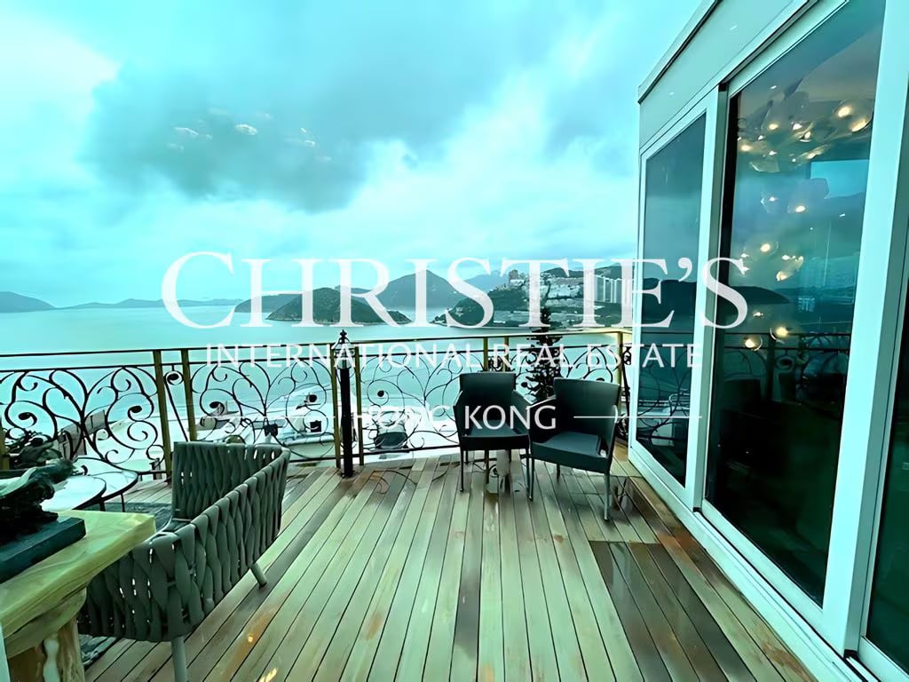 110 Repulse Bay Road
