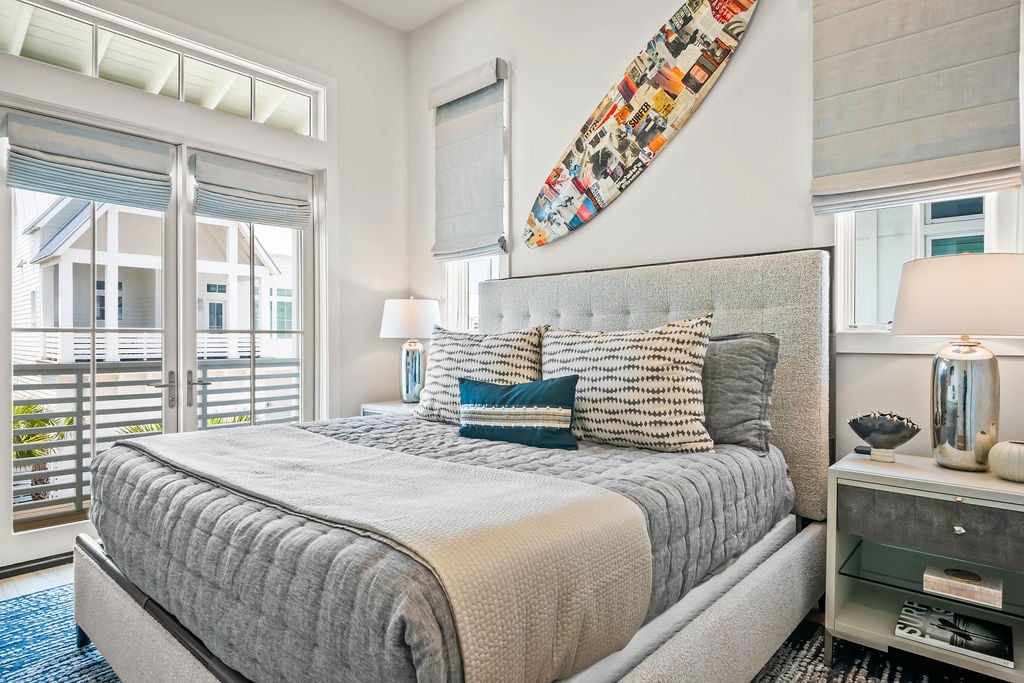 Coastline Drive - Custom Residence 