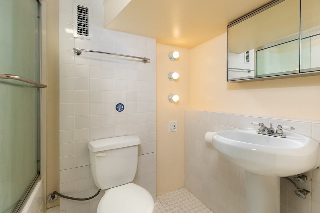 1032 Chestnut St, #1