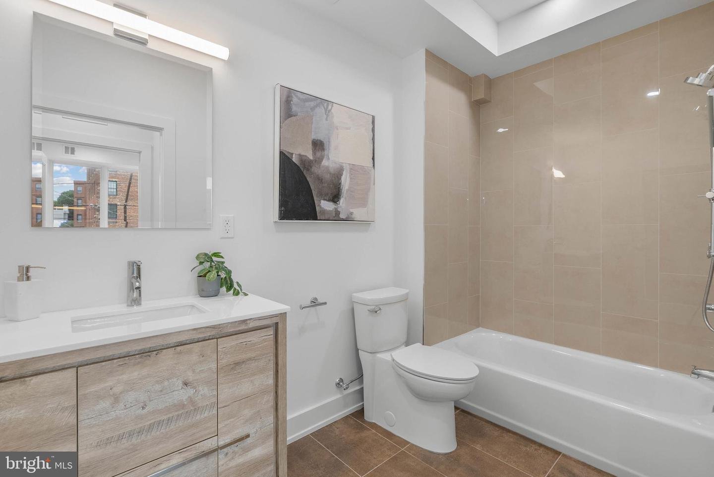 950 N 2nd St #UNIT 5C, Philadelphia, PA 19123