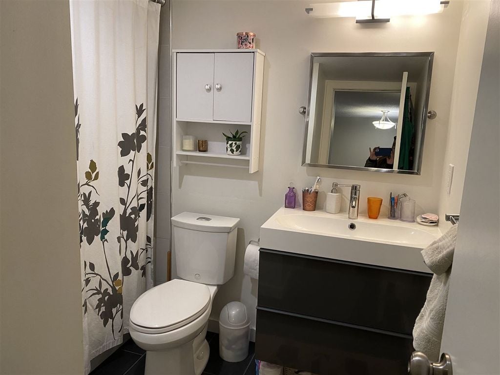 2328 Oxford St, #204