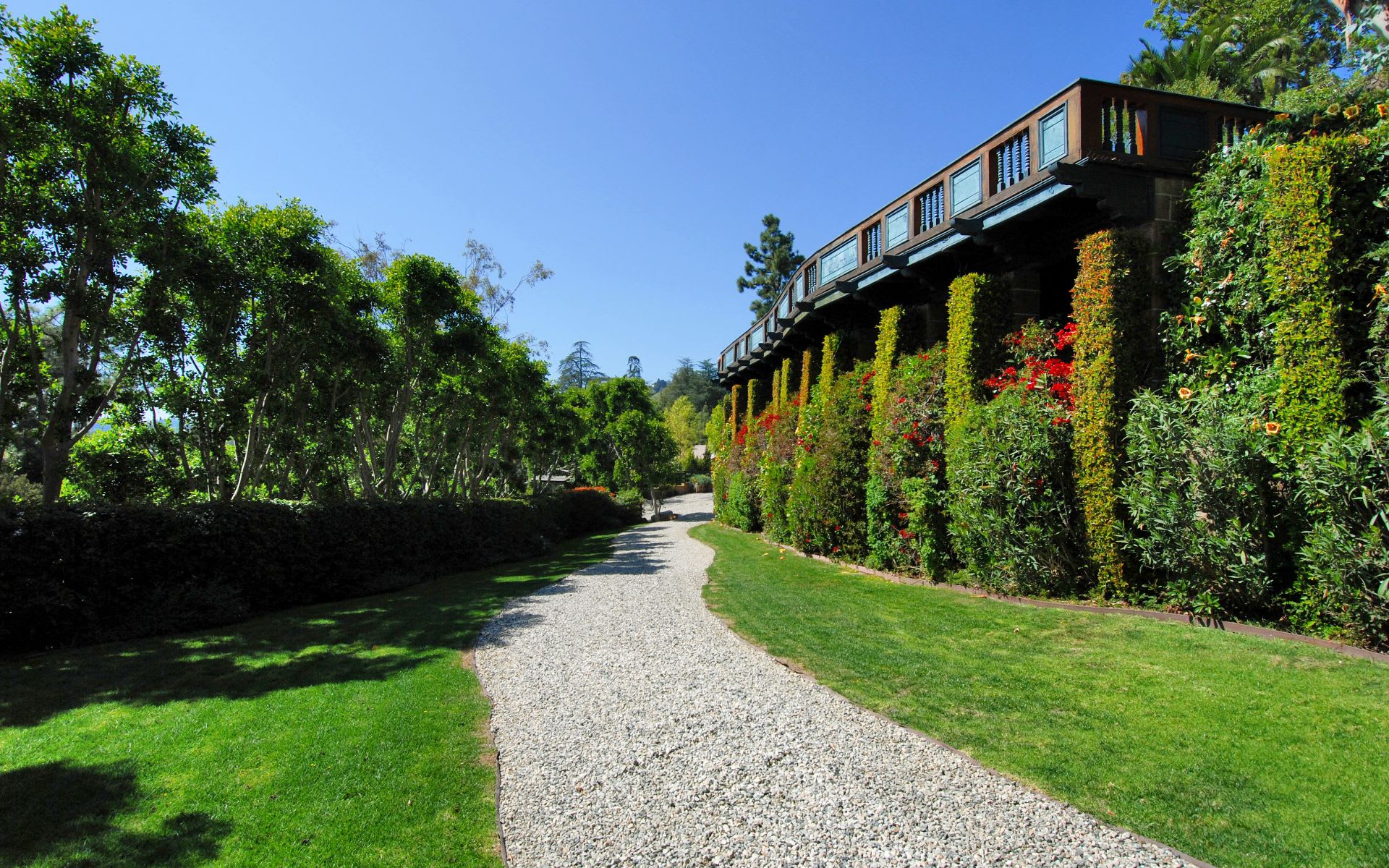 9941 Tower Ln, Beverly Hills