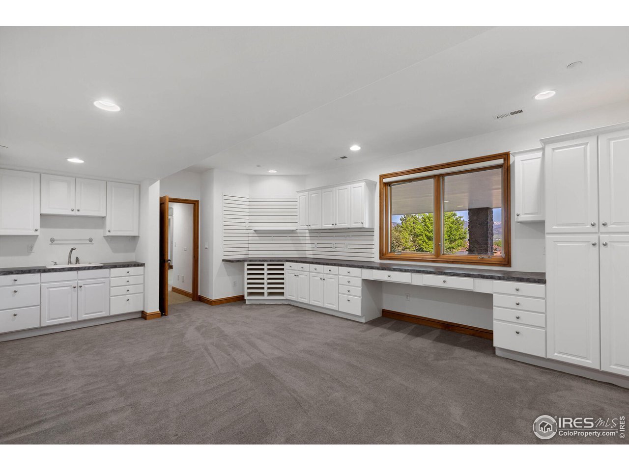255 Barcelona Dr
