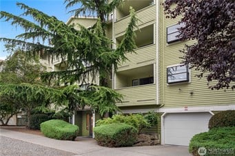 8816 Nesbit Avenue N #202