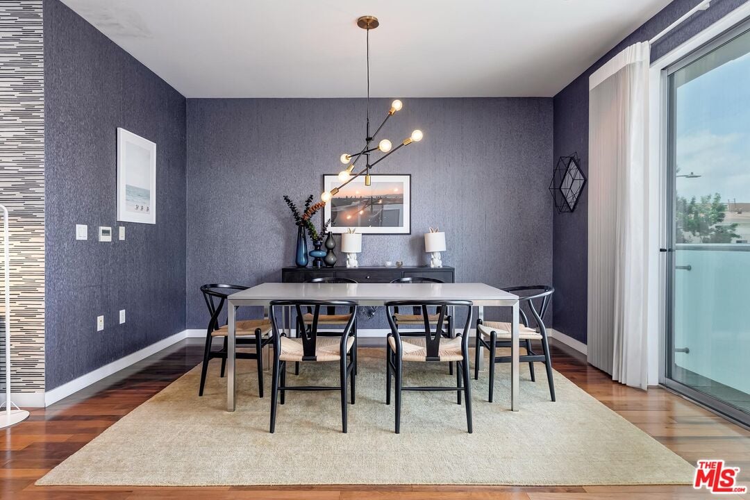 928 N Croft Ave Unit: 203