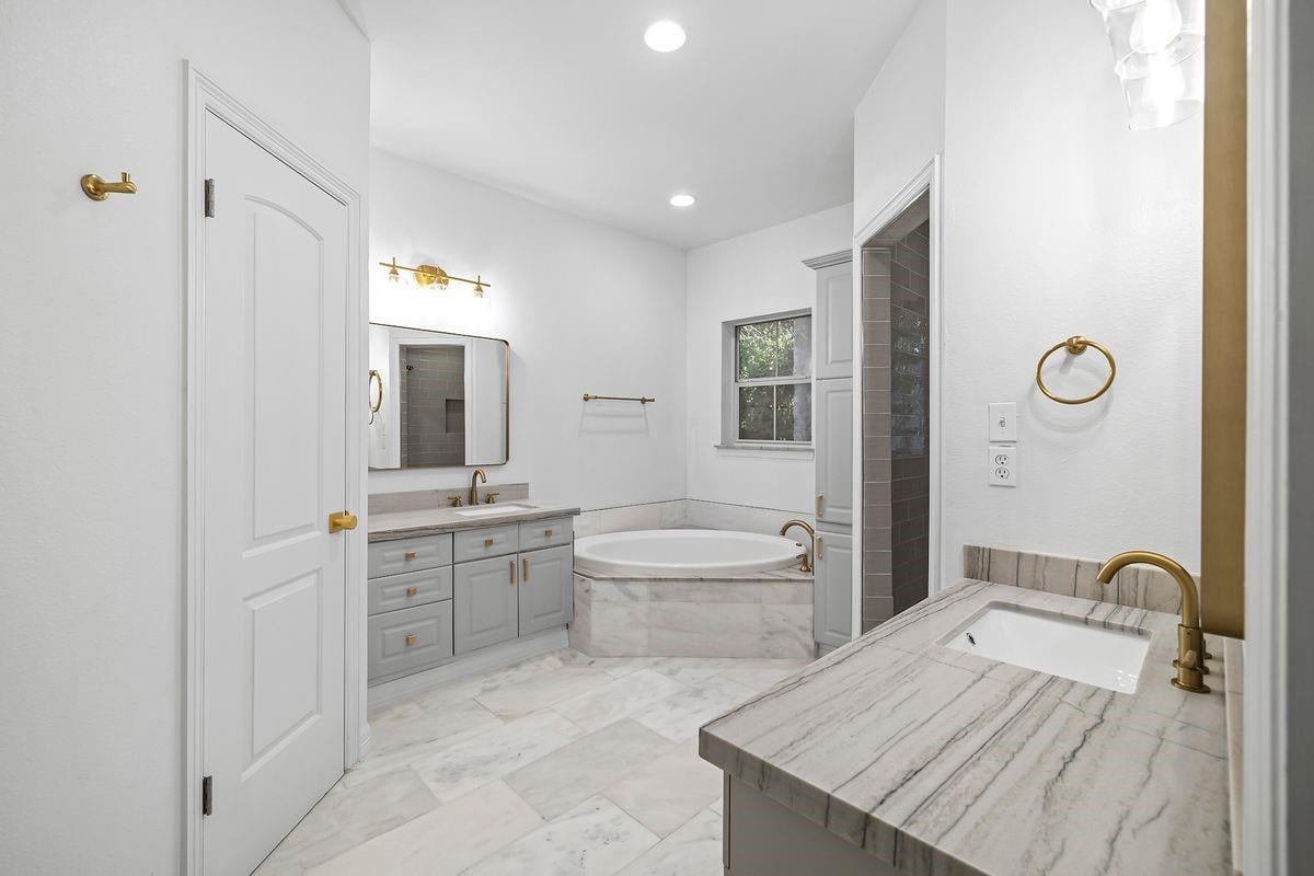 Primary bath with dual vanity and soaking tub, Barton Hollow, Westlake, Austin.