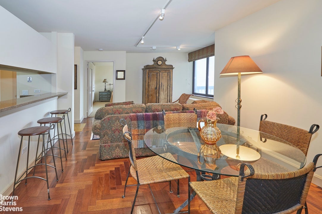 422 East 72nd St, #15F