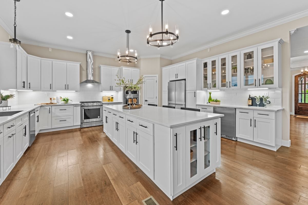 Completed New Construction Ranch in Saint Albans Vineyards
