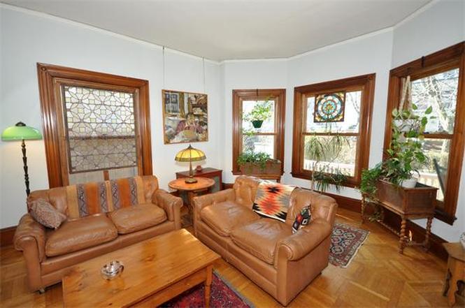 34 University Rd