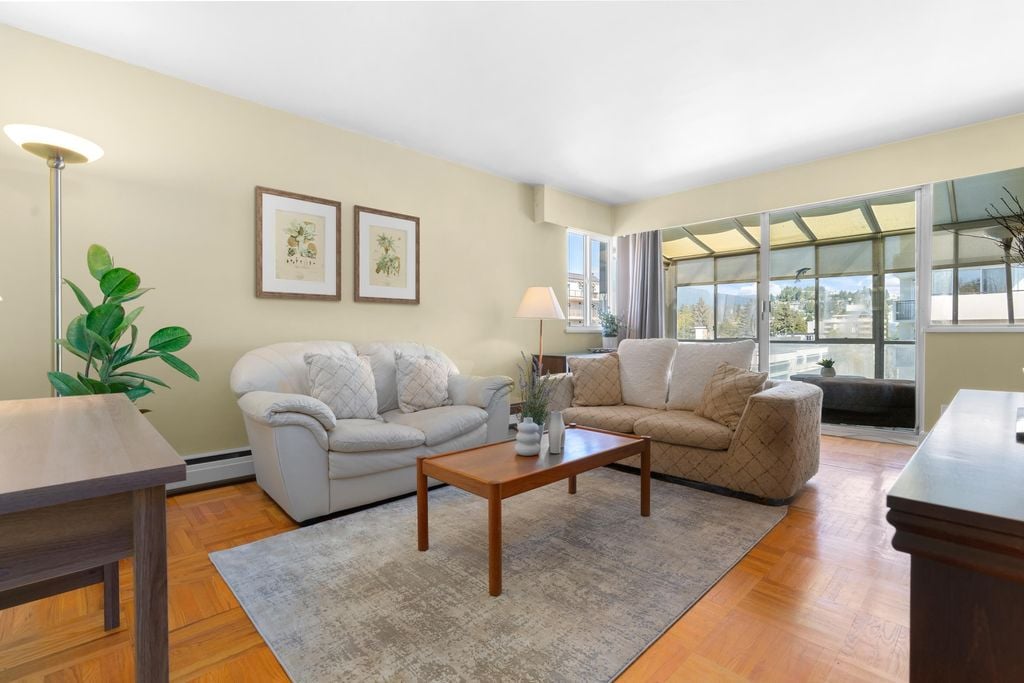 1750 Esquimalt Ave, #504