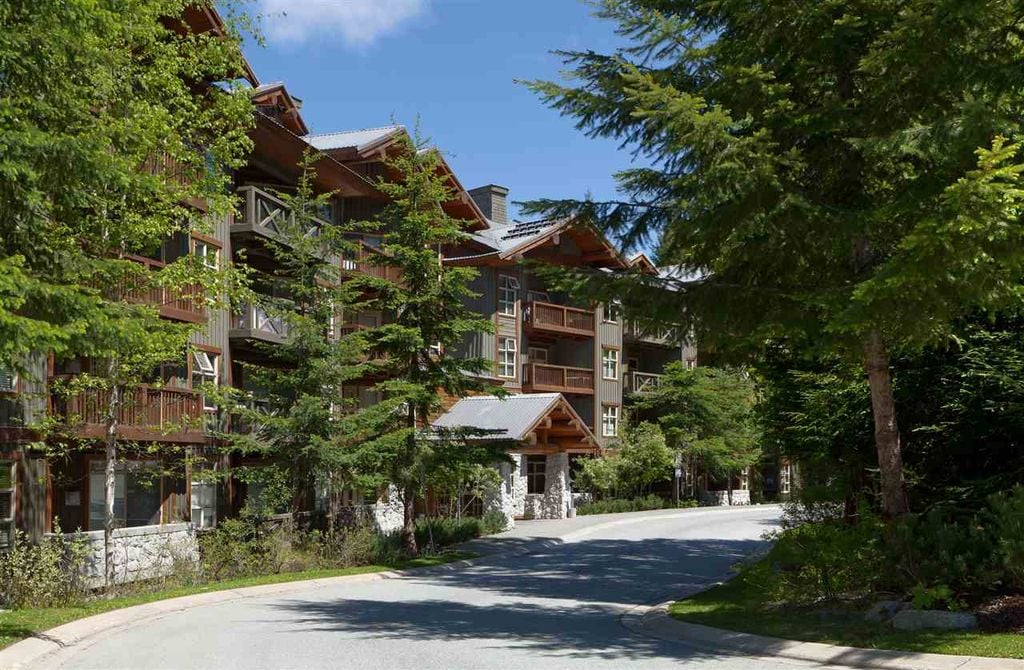 4660 Blackcomb Wy #222