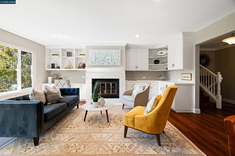 871 Richard Ln