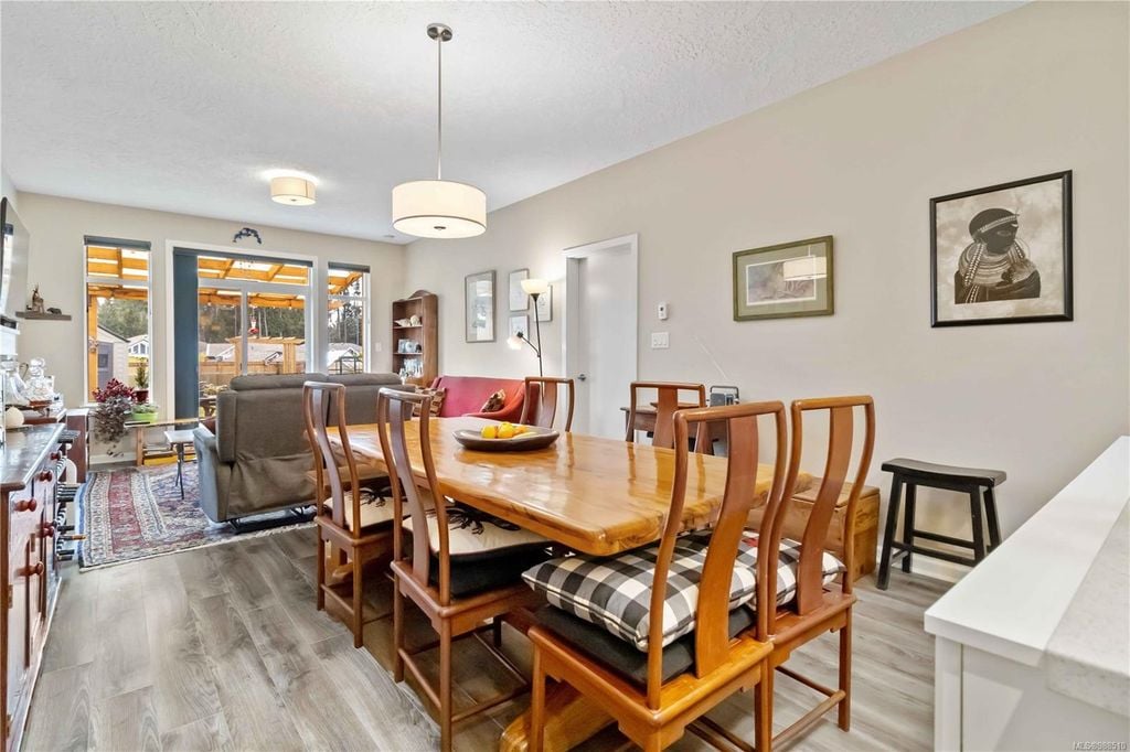 2471 Fern Wy