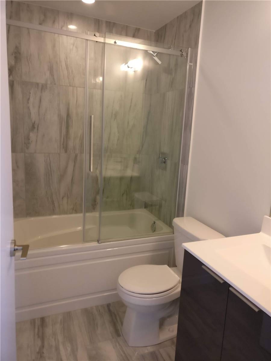 20 Shore Breeze Drive S 3107