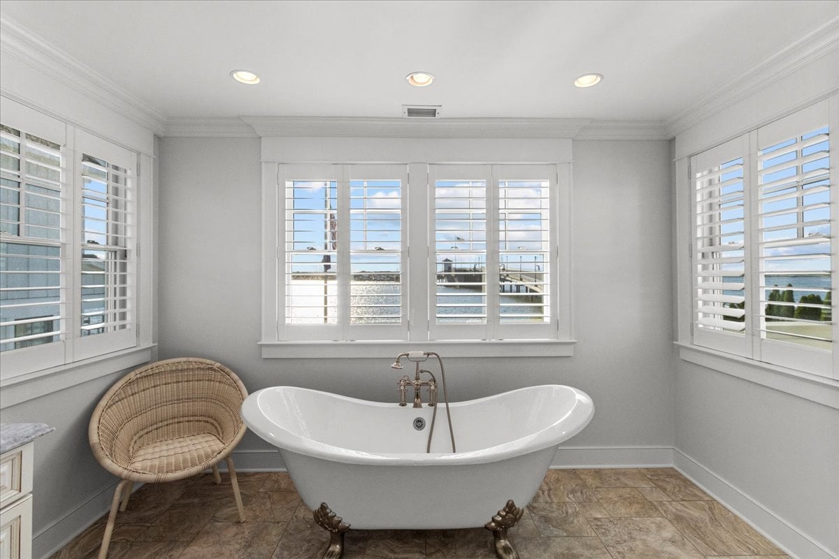 1200 Bay Avenue, Mantoloking