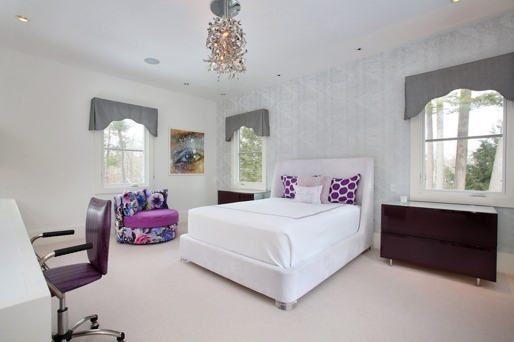 70 Possum Rd Weston, MA 02493-2318