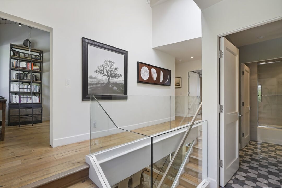 Solis Vista, Serra Rd, 90265