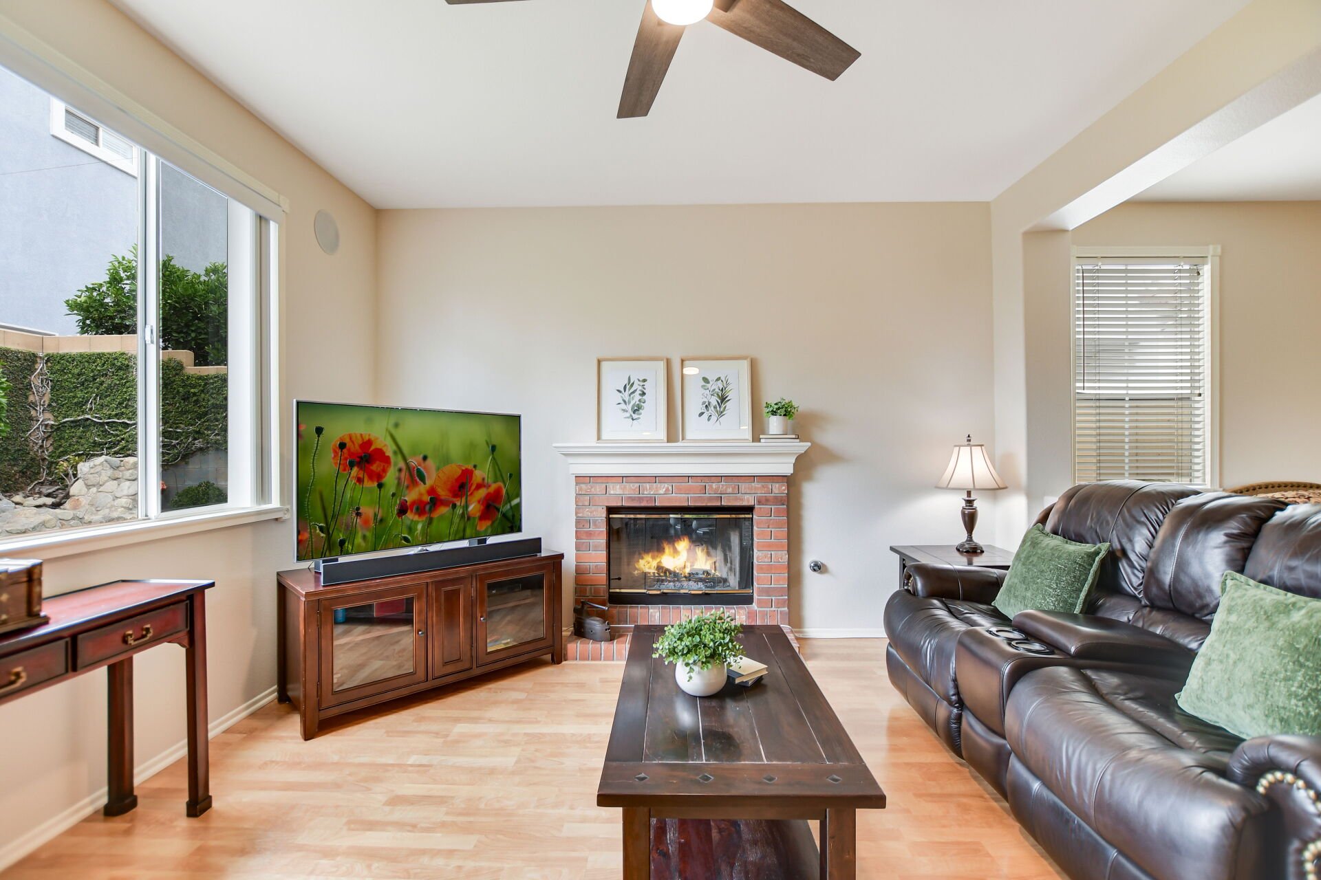 5744 Tamarisk Way