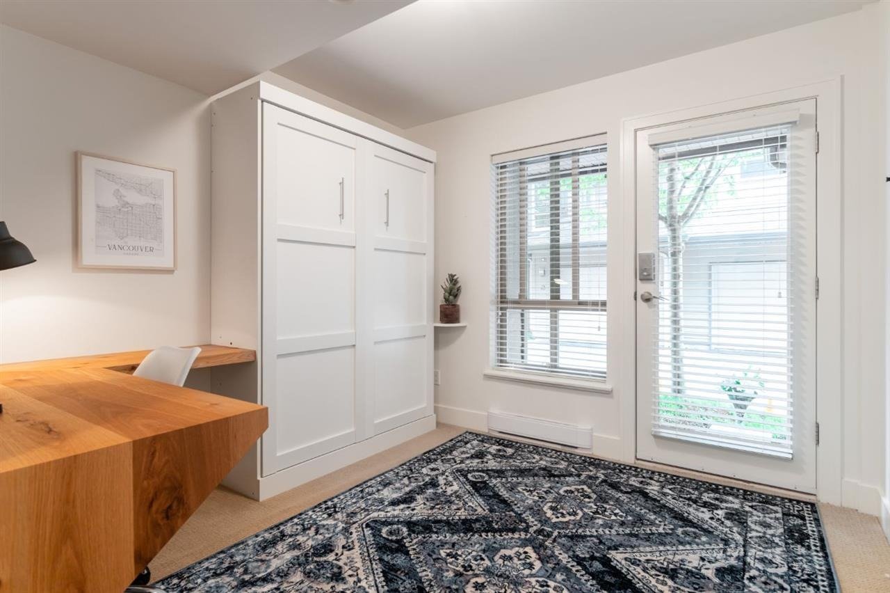897 Premier St, #17