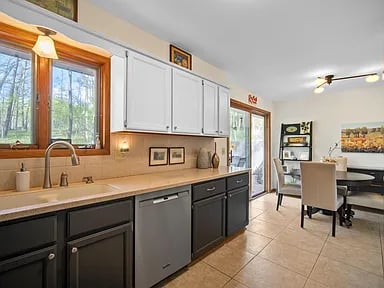 2120 Willowbrook Dr