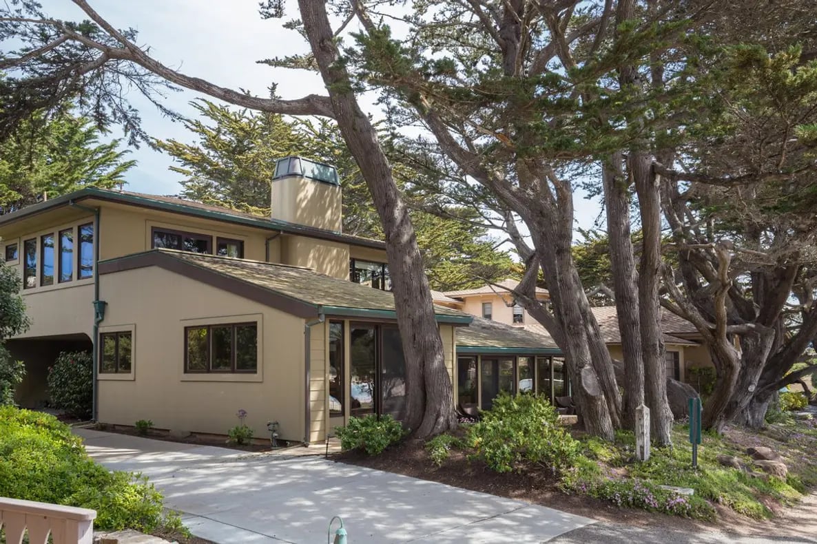 Point House