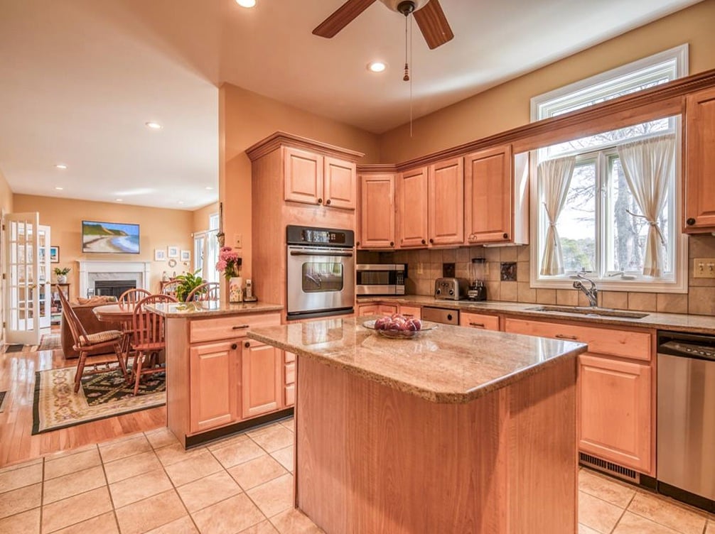 6 Fresh Pond Rd