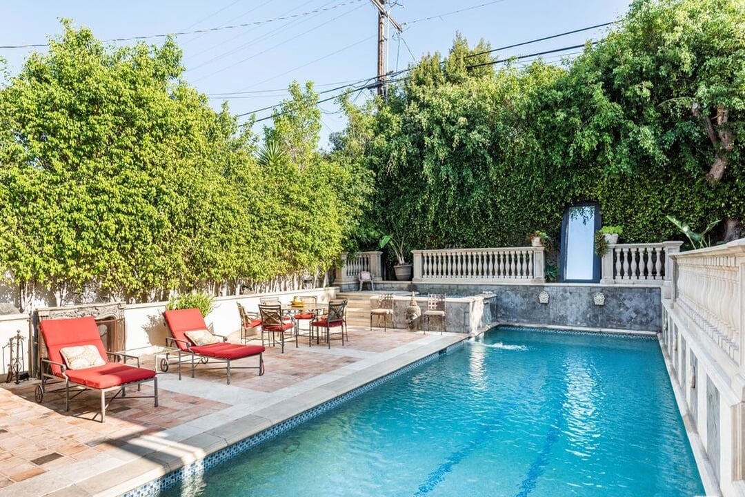 San Vicente Blvd, 90402