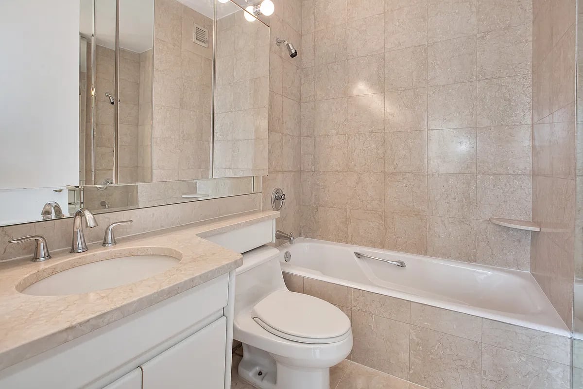 200 East 65th Street #18B