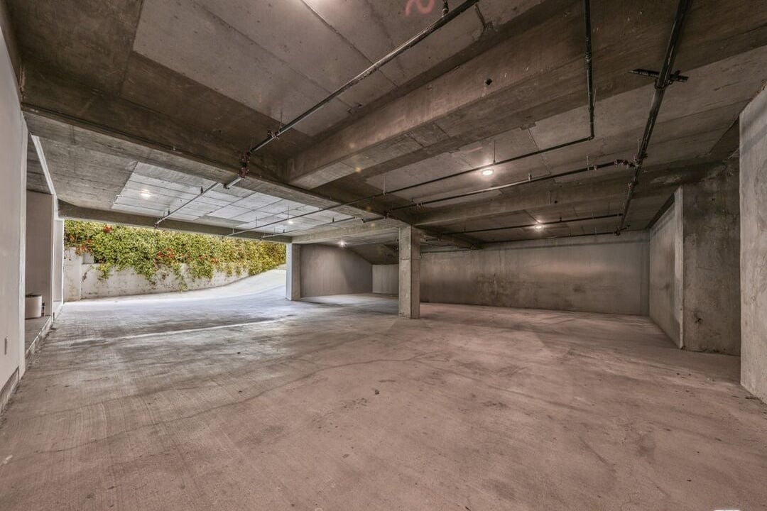 Aurelian Pavilion, W Sunset Blvd, 90049