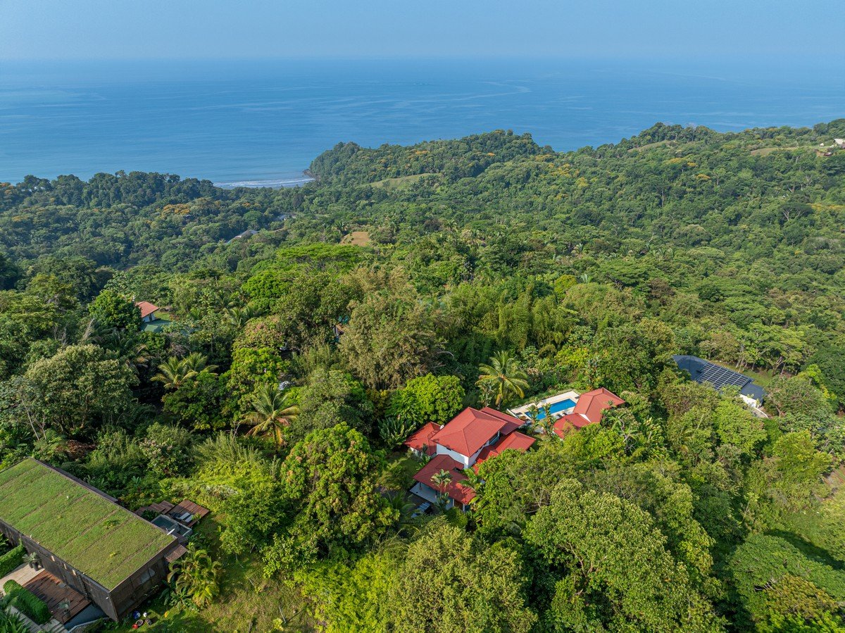 2.07 ACRES – 3 Bedroom Elegant Home With Guest Suite & Sweeping Ocean Views, Secluded & Nestled within Lush Jungle Surroundings!!!
