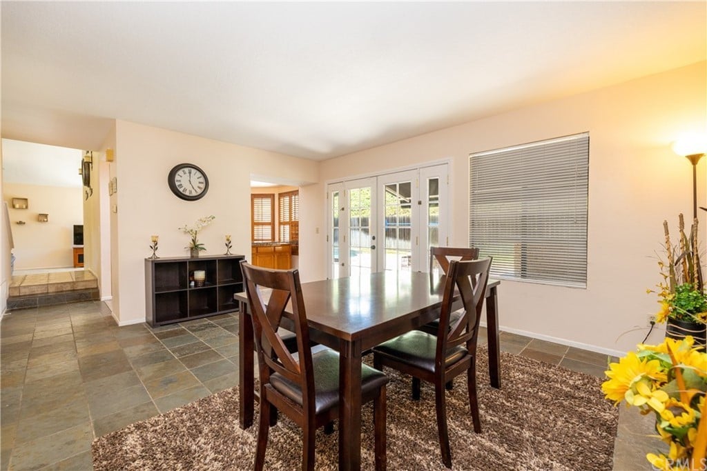 28601 Avenida Del Caballo