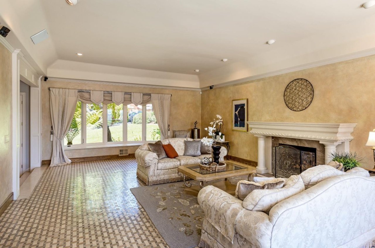 110 Madera Ct