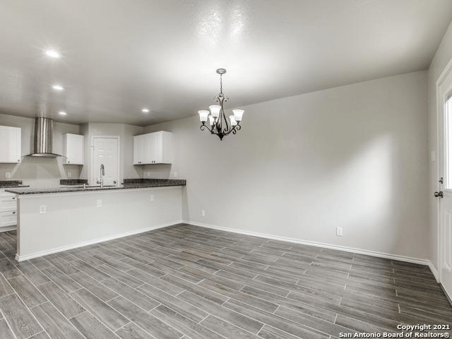 551 I St