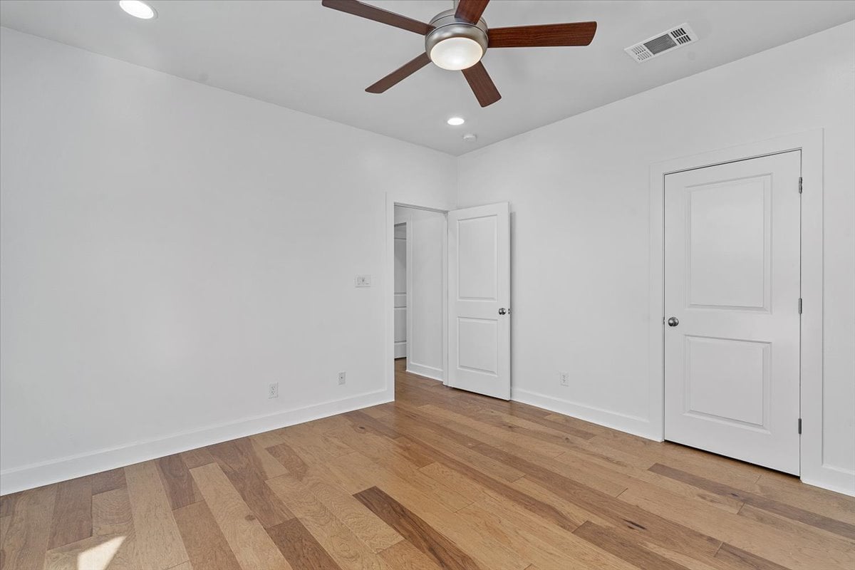 2610 Del Curto Road 2