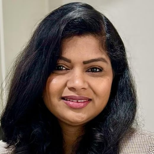 Deepti Gupta Redmond, WA Real Estate Agent Headshot